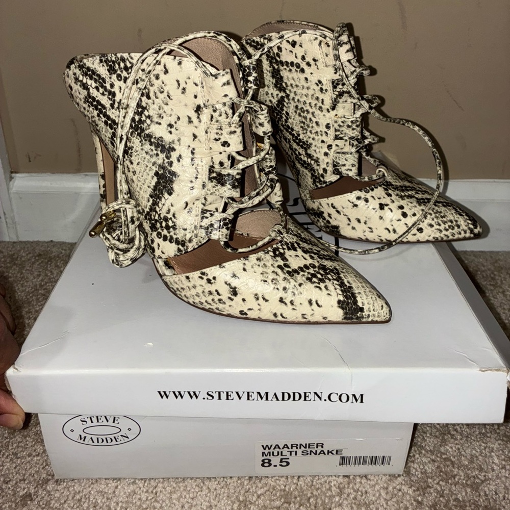 Steve Madden Black and Cream Snake Print Lace-Up Heels